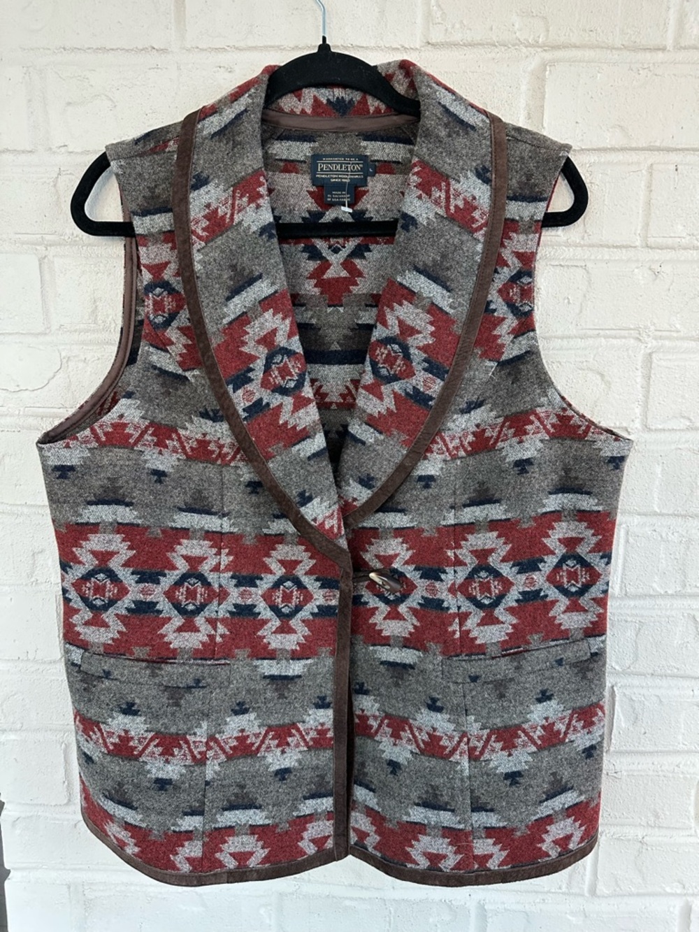 Pendleton Brown Gray Red Patterned Shawl Collar Vest - Picture 4 of 9